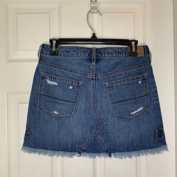 American Eagle Raw Hem Distressed Jean Skirt - Picture 2 of 6